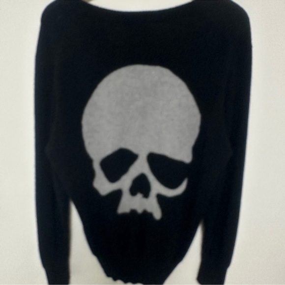 PR Black Sweater - Picture 2 of 5